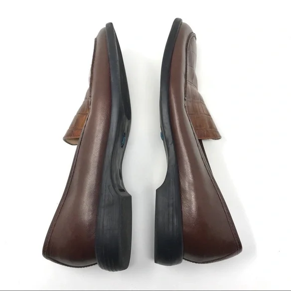 Nicole Brown/Copper Loafers Rubber Soles Size 8M - Picture 6 of 8